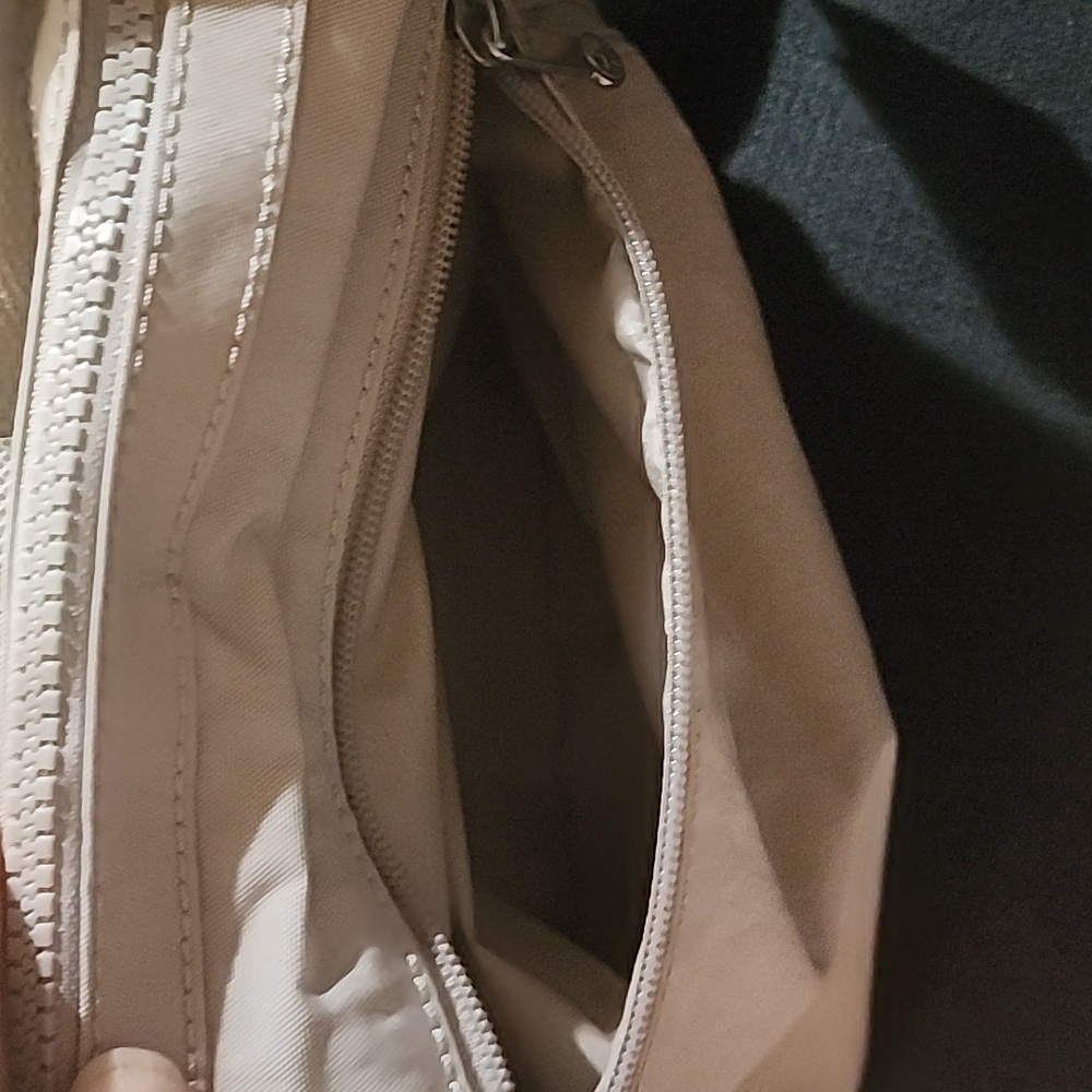 Gabbie Kipling Bag - Picture 3 of 6